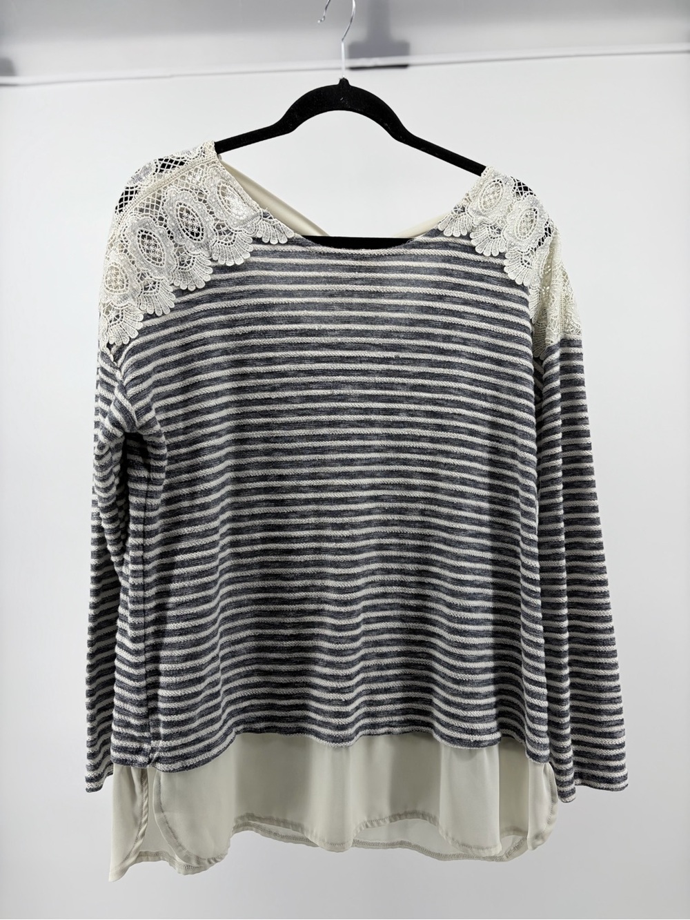 Style & Co Striped Lace Shoulder LS Top w/ Chiffon Hem, Women's Size L S170